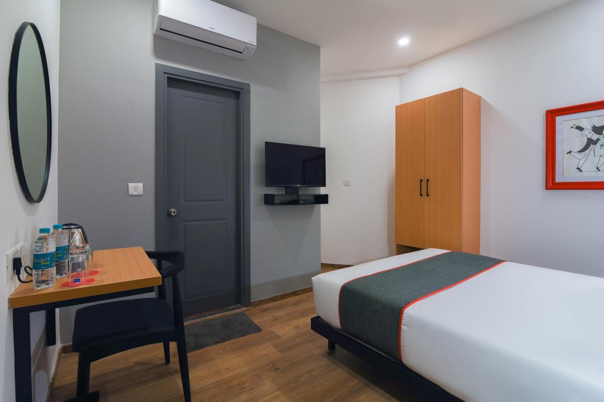 Super Townhouse Spruce Hotels Bellandur Bangalore Extérieur photo